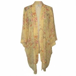 American Eagle Waterfall Design Belle Sleeves Sheer Floral One Size Kimono